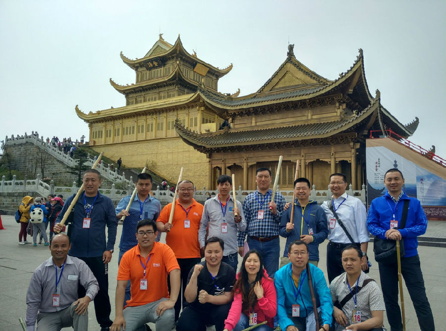 a965536f7edfb7b32f984c45b316cbc1