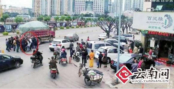 85ded78af9c808c4c242cc7bba1ffad8