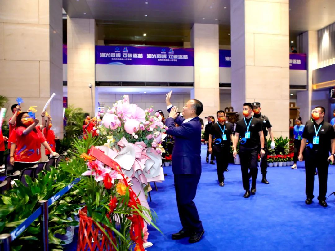 5aad52e4a48c6f5c0029fd4d48d88693